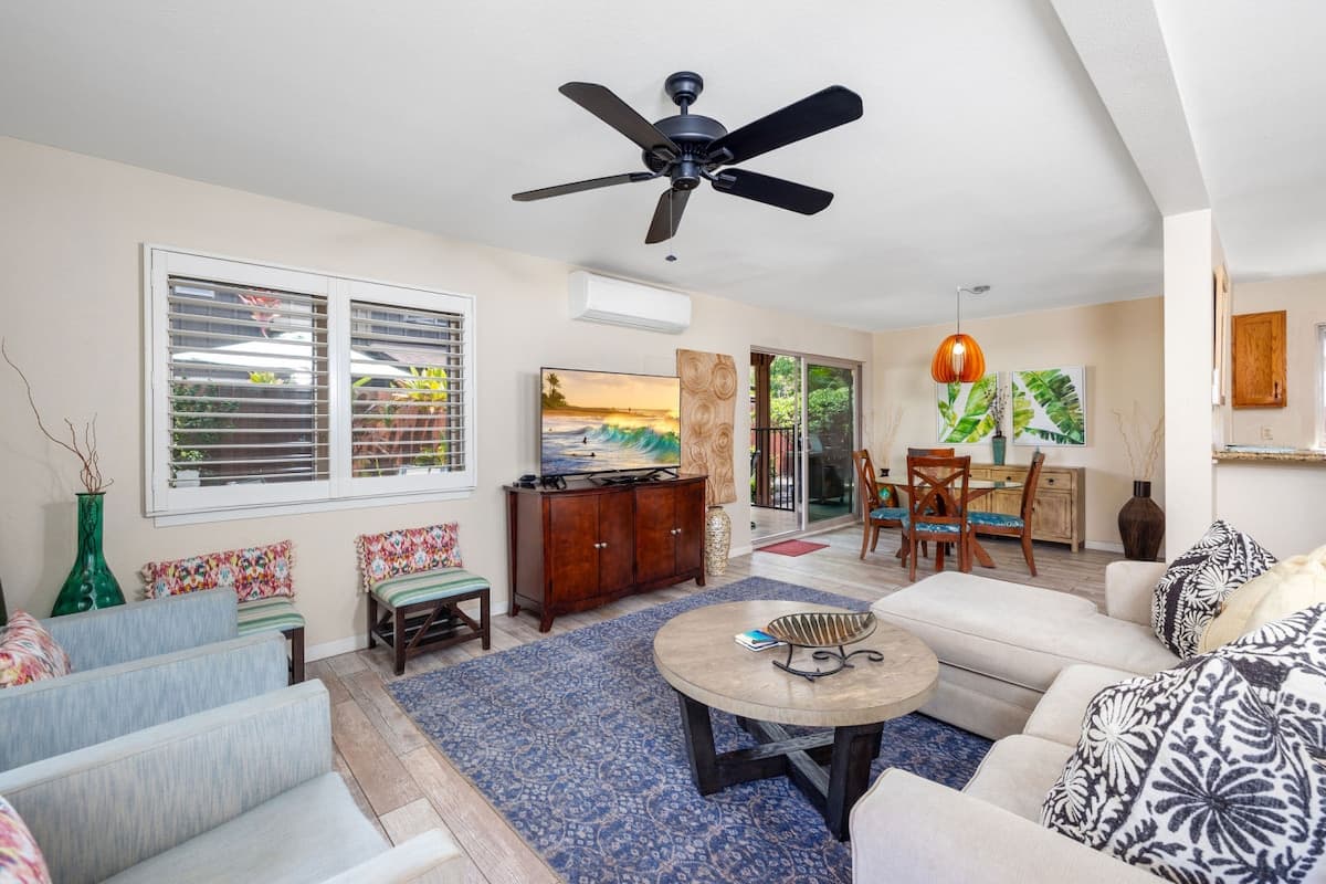 Home in Kailua-Kona · ★4.87 · 3 bedrooms · 4 beds · 2.5 private baths - Photo 1