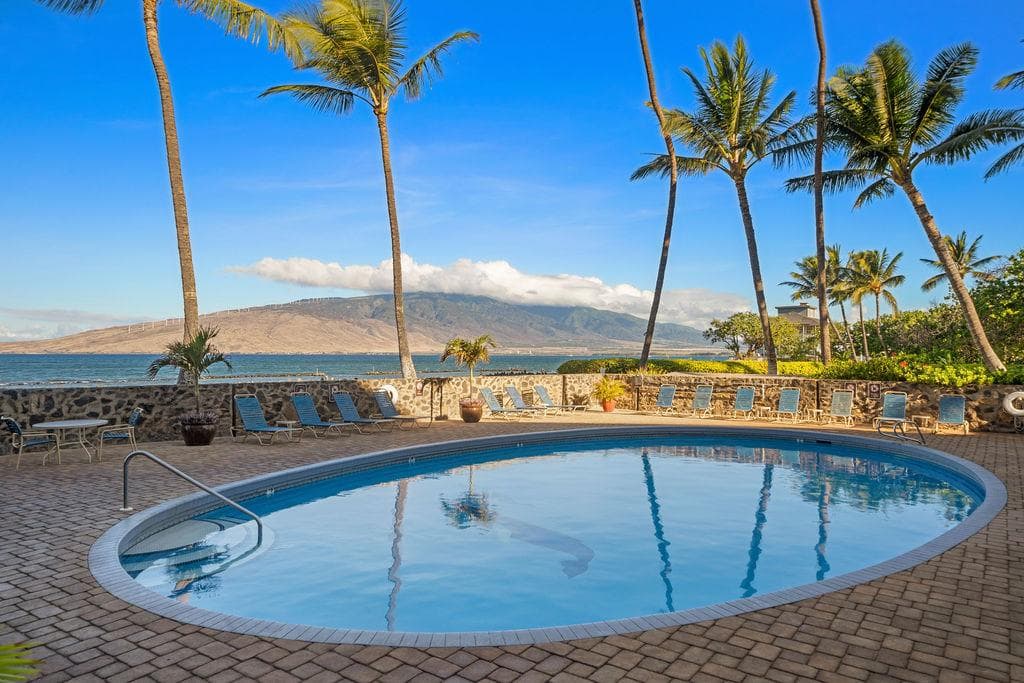 Condo in Kihei · ★4.87 · 3 bedrooms · 4 beds · 2 private baths - Photo 5