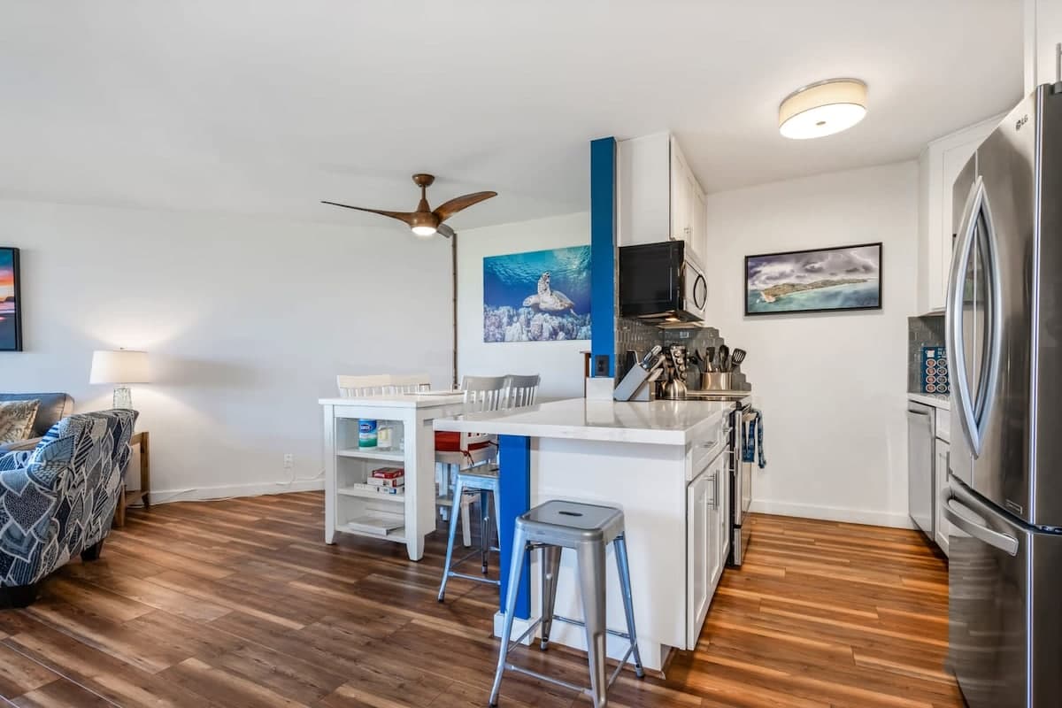 Condo in Kihei · ★4.97 · 1 bedroom · 2 beds · 1 private bath - Photo 5