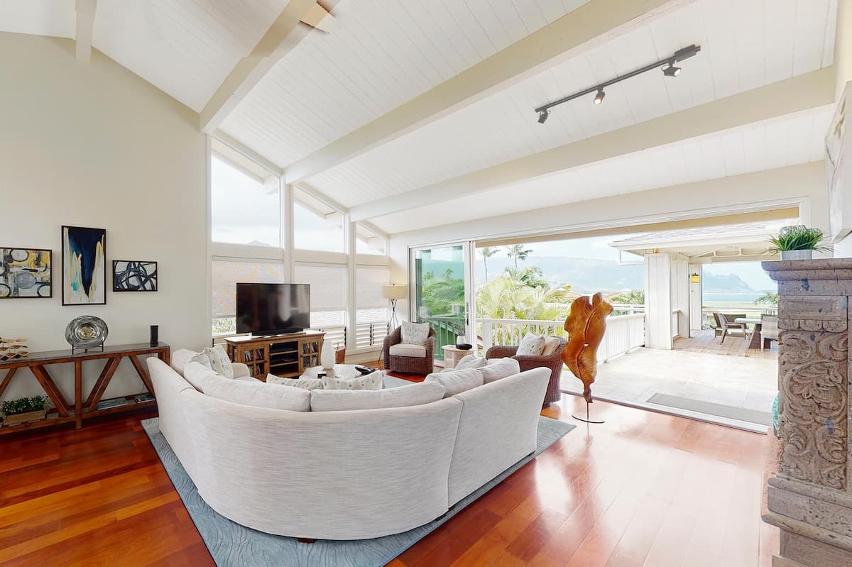 Home in Princeville · ★4.8 · 4 bedrooms · 4 beds · 3 baths - Photo 4