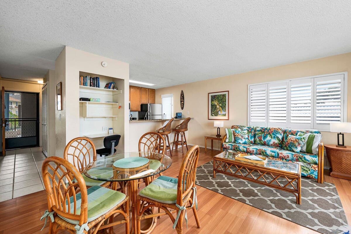 Condo in Kailua-Kona · ★4.8 · 1 bedroom · 2 beds · 1 bath - Photo 5