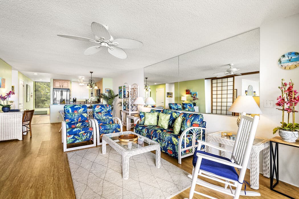 Condo in Kailua-Kona · ★4.83 · 2 bedrooms · 2 beds · 2 baths - Photo 2
