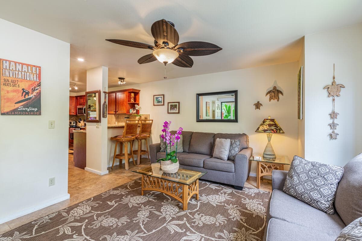 Condo in Princeville · ★4.88 · 2 bedrooms · 2 beds · 1 shared bath - Photo 4
