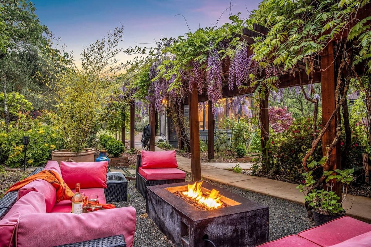 Private 14-Acre Sonoma Estate with Pool & Hot Tub - Photo 4