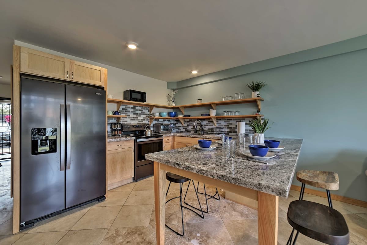 Condo in Paia · ★4.58 · 1 bedroom · 2 beds · 1 private bath - Photo 3