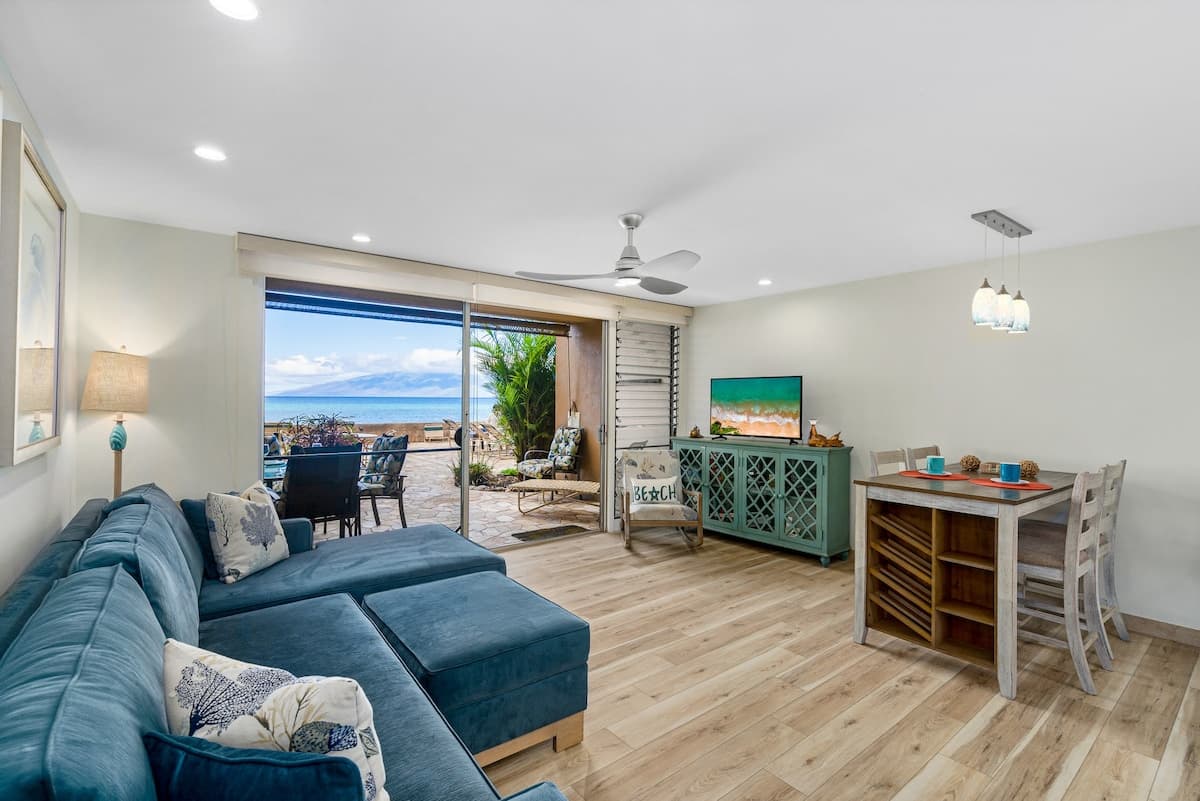 Condo in Lahaina · ★4.89 · 2 bedrooms · 3 beds · 2 shared baths - Photo 2
