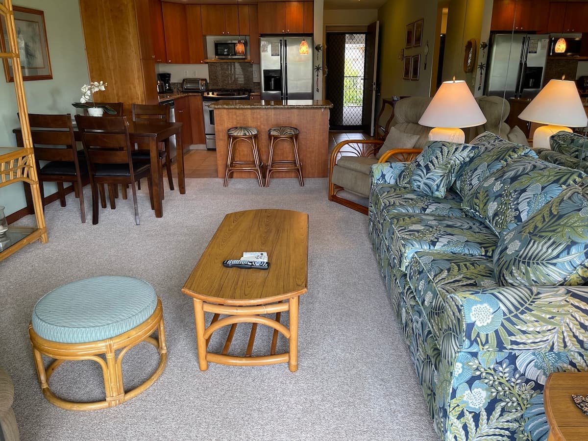 Condo in Kihei · ★4.67 · 1 bedroom · 2 beds · 1 bath - Photo 4