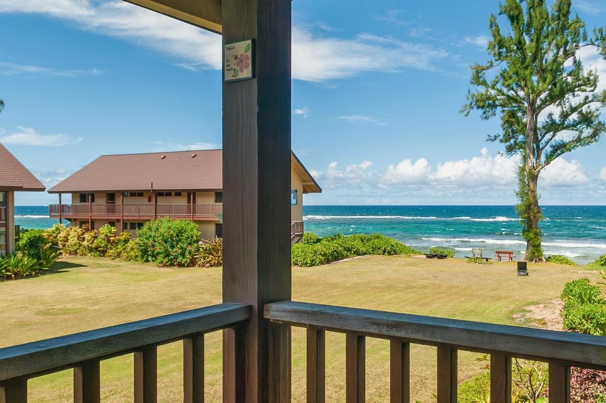 Condo in Hanalei · ★4.79 · 2 bedrooms · 2 beds · 1 bath - Photo 2