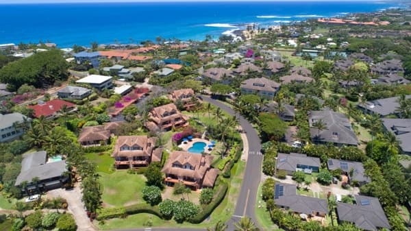 Townhouse in Koloa · ★4.83 · 2 bedrooms · 4 beds · 2 shared baths - Photo 5