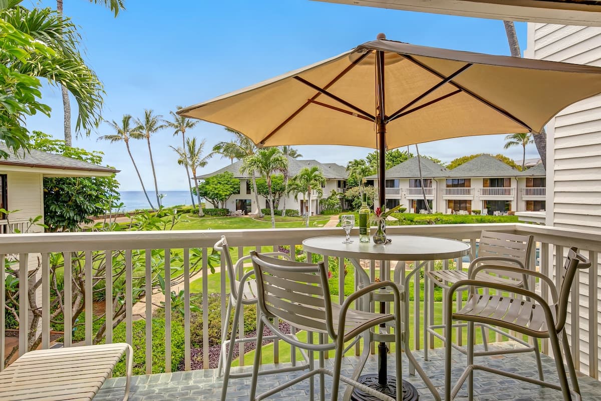 Condo in Koloa · ★5.0 · 1 bedroom · 2 beds · 2 baths - Photo 3