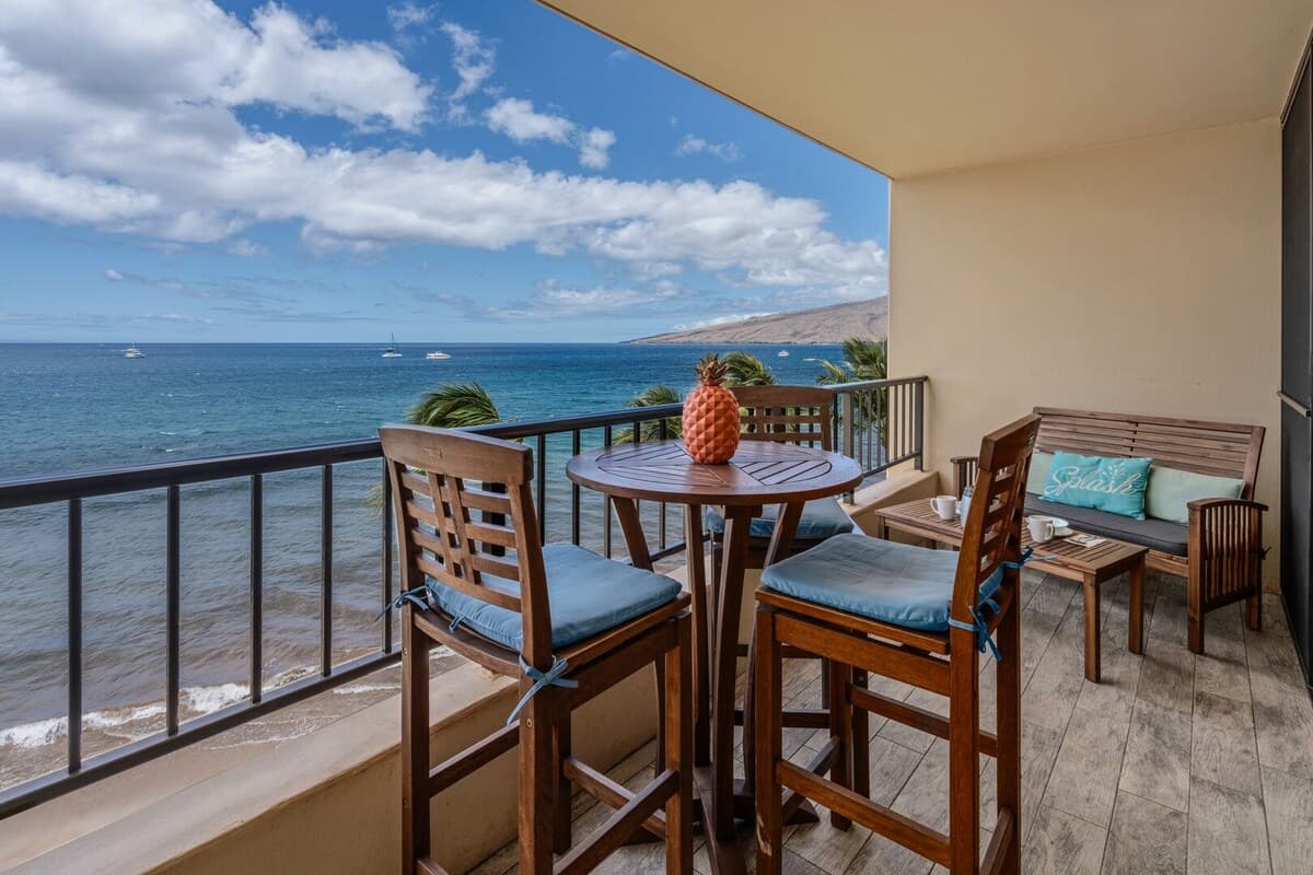 Condo in Kihei · ★4.79 · 1 bedroom · 2 beds · 1 bath - Photo 5