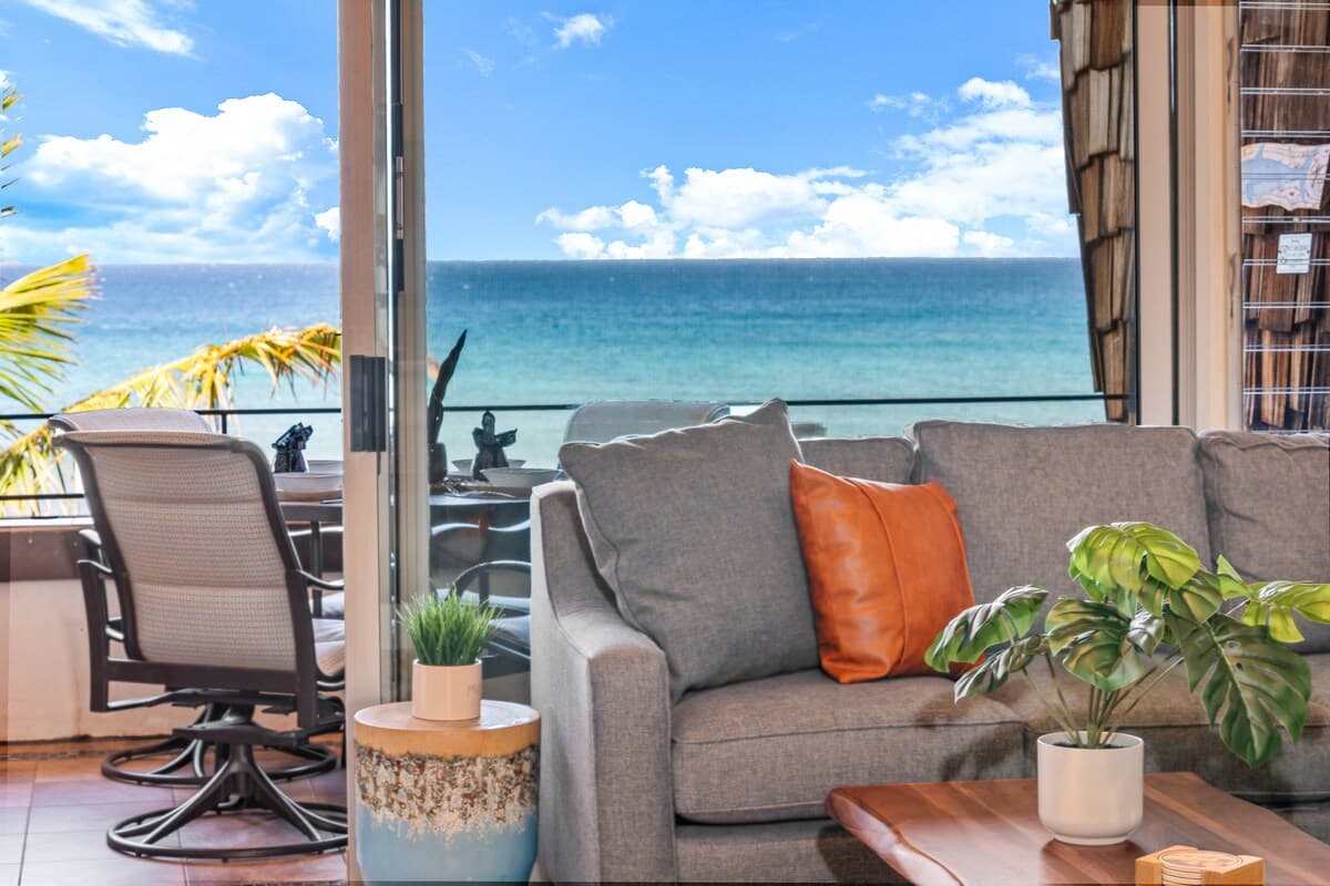 Condo in Lahaina · ★4.77 · 2 bedrooms · 3 beds · 2 baths - Photo 3
