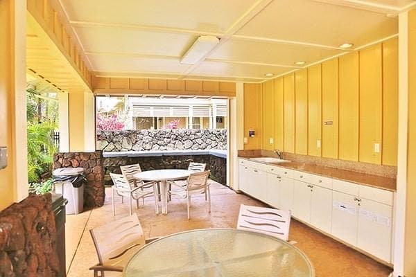 Condo in Princeville · ★4.63 · 3 bedrooms · 4 beds · 3 shared baths - Photo 5