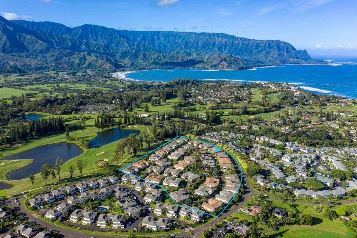 Condo in Princeville · ★4.63 · 3 bedrooms · 4 beds · 3 shared baths - Photo 1