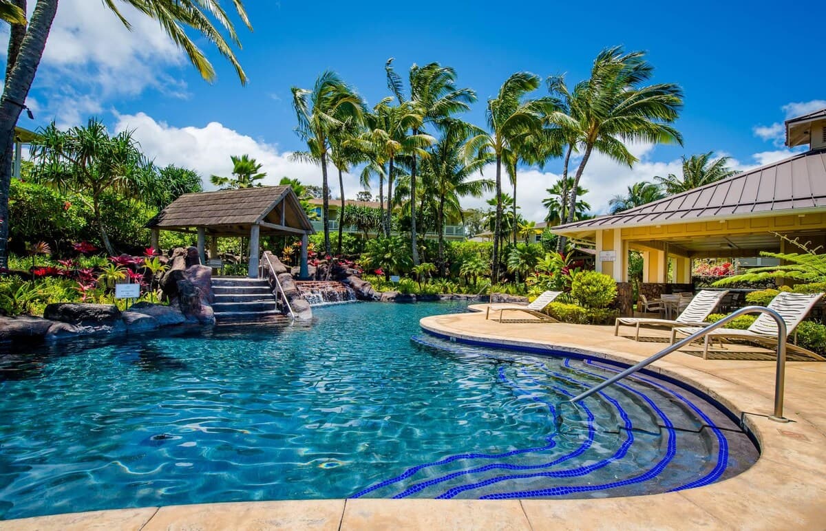 Condo in Princeville · ★4.63 · 3 bedrooms · 4 beds · 3 shared baths - Photo 2