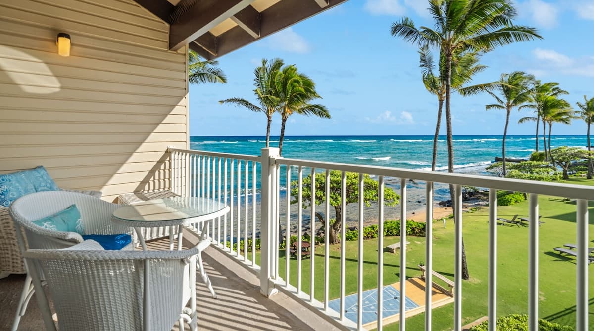 Condo in Kapaa · ★4.85 · 2 bedrooms · 3 beds · 2 baths - Photo 1