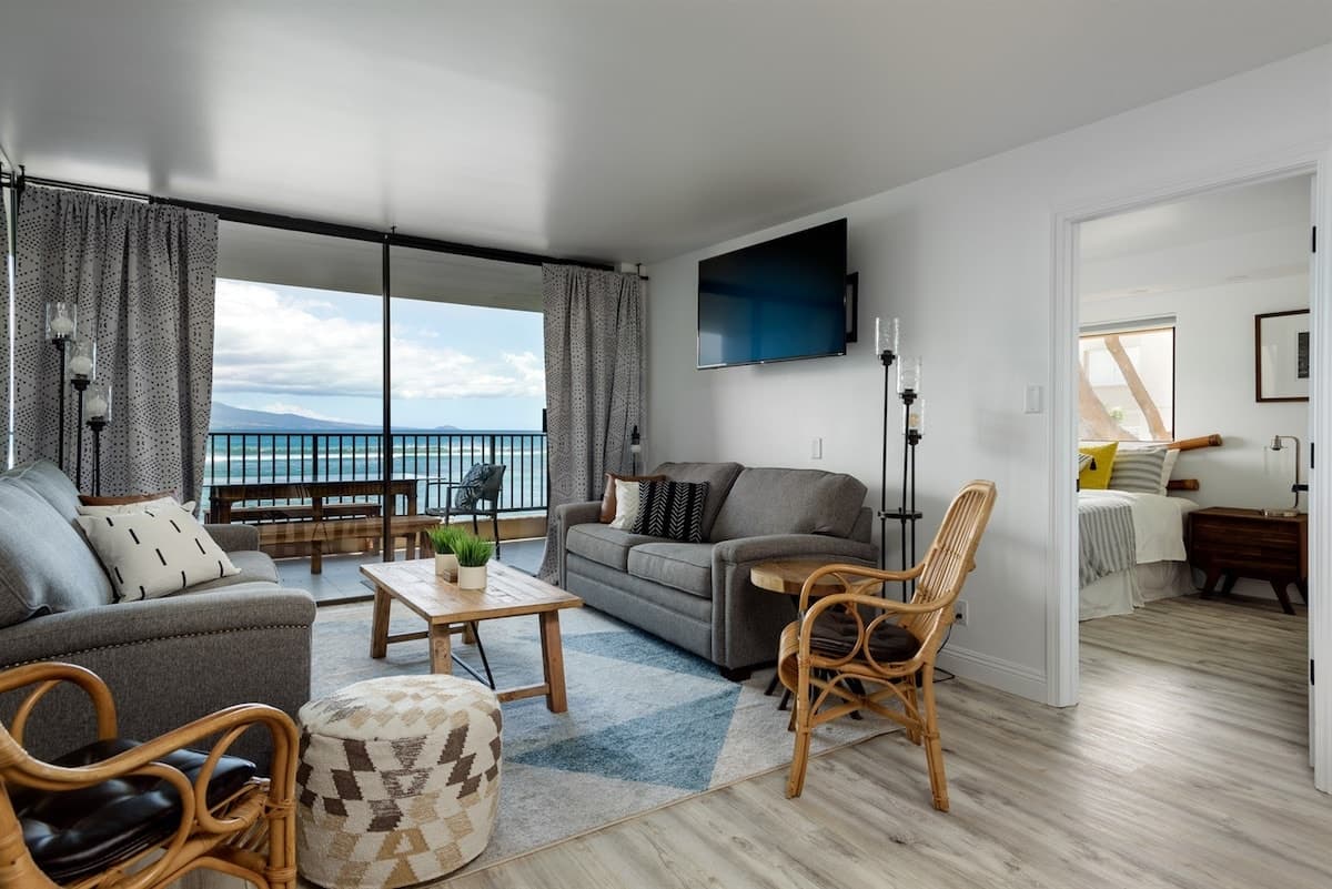 Condo in Wailuku · ★4.92 · 3 bedrooms · 5 beds · 2 private baths - Photo 2