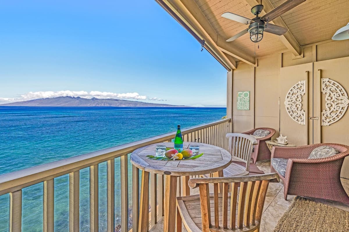 Condo in Lahaina · ★4.98 · 1 bedroom · 1 bed · 1 bath - Photo 1