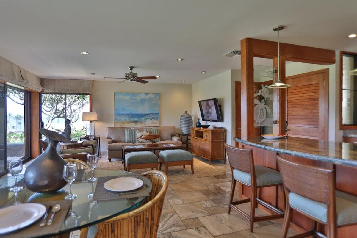 Condo in Kihei · ★5.0 · 1 bedroom · 2 beds · 2 baths - Photo 2