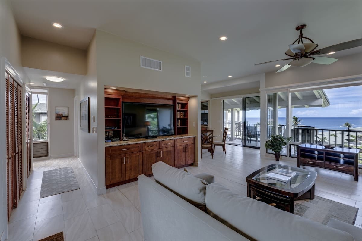 Condo in Kapalua · ★4.69 · 1 bedroom · 2 beds · 1 bath - Photo 2