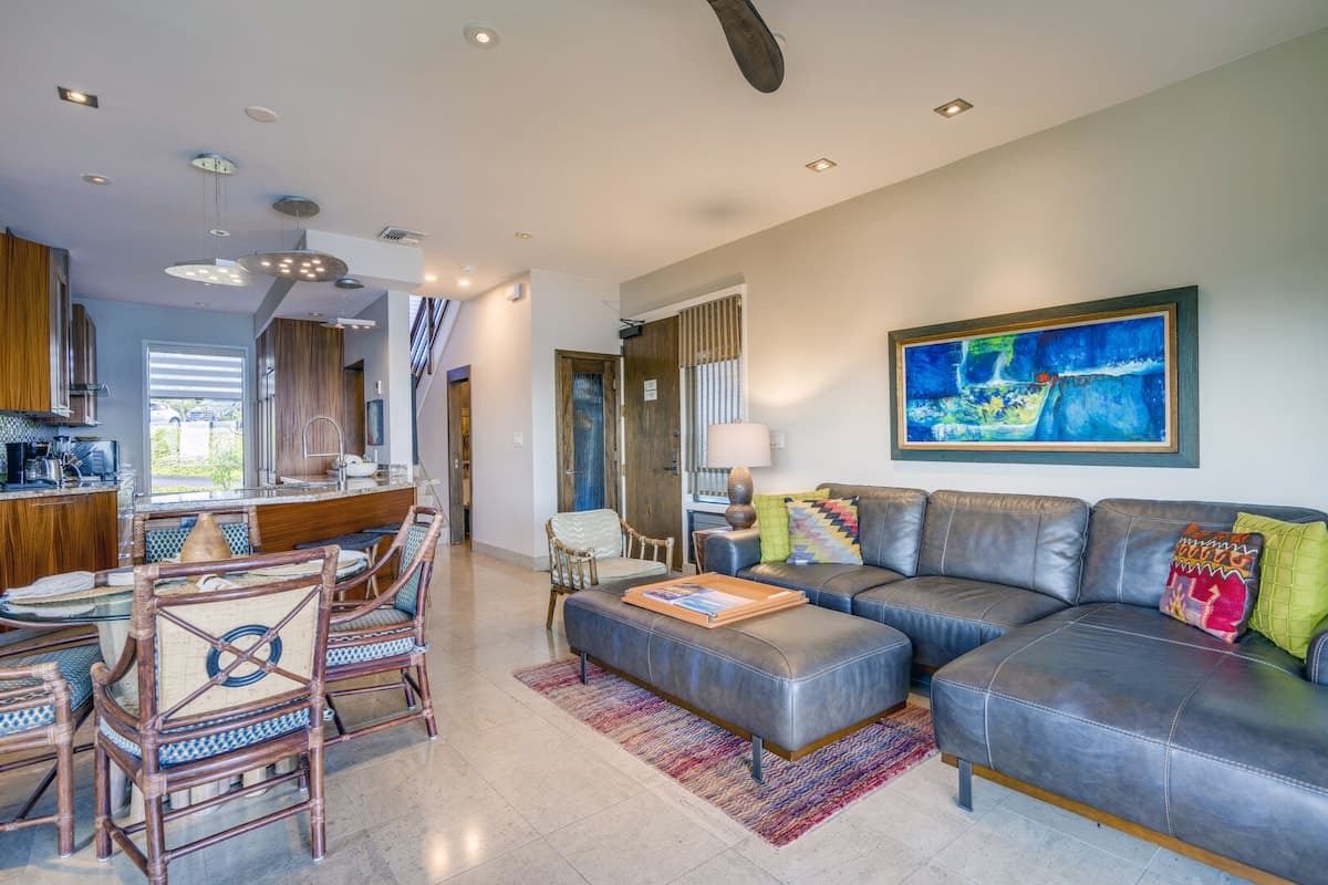Condo in Lahaina · ★4.79 · 1 bedroom · 1 bed · 1.5 baths - Photo 4