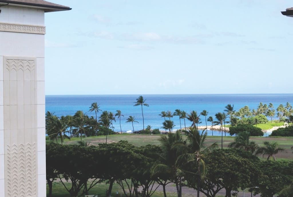 Condo in Kapolei · ★5.0 · 3 bedrooms · 5 beds · 3 private baths - Photo 4