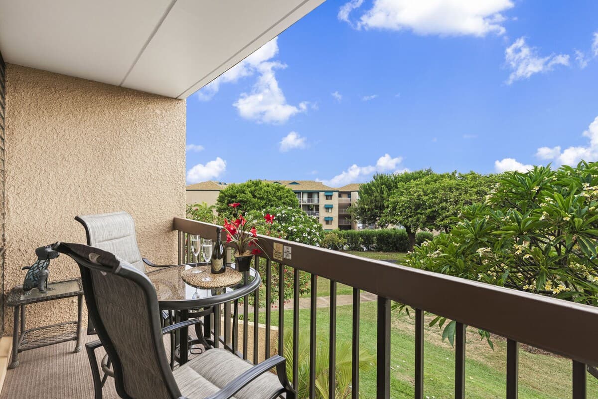 Condo in Kihei · ★4.5 · 1 bedroom · 3 beds · 1 bath - Photo 2