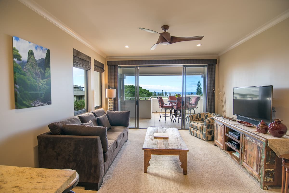 Condo in Kapalua · ★5.0 · 1 bedroom · 2 beds · 2 baths - Photo 4