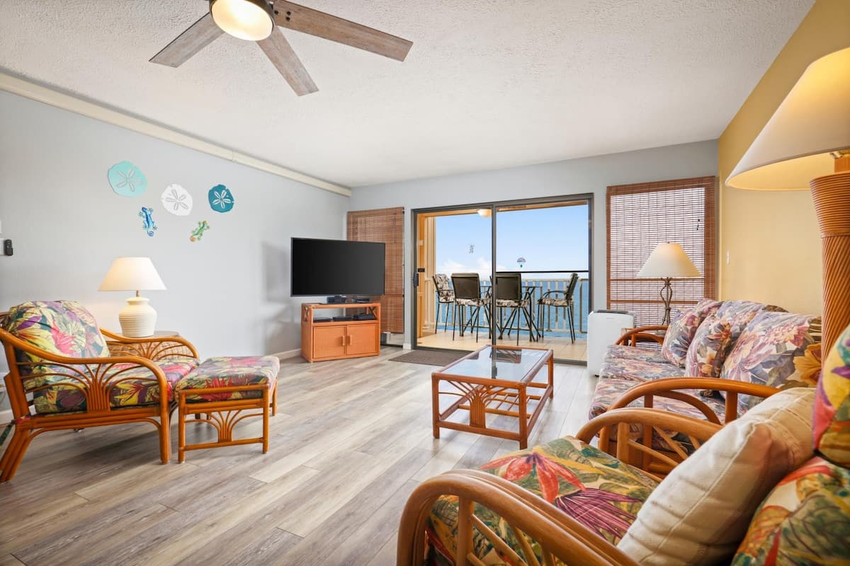 Condo in Kailua-Kona · ★5.0 · 2 bedrooms · 3 beds · No bathroom - Photo 5