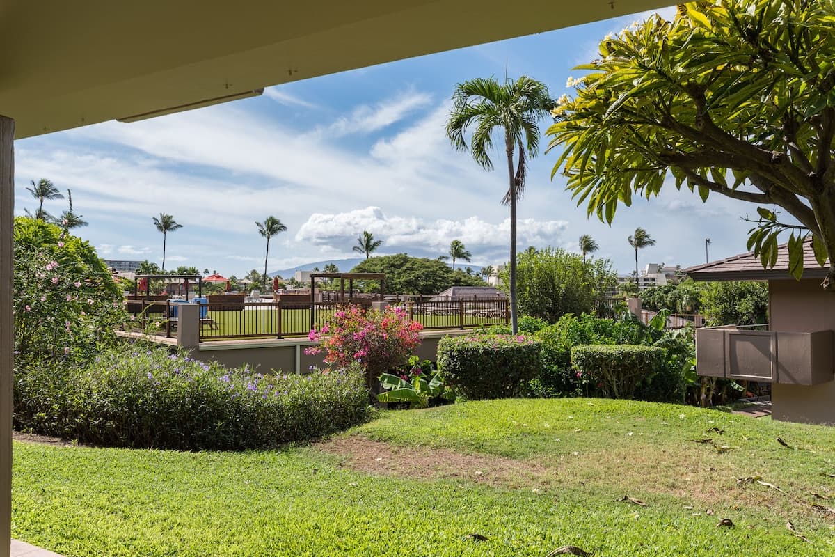 Condo in Lahaina · ★4.62 · 1 bedroom · 3 beds · 2 baths - Photo 1