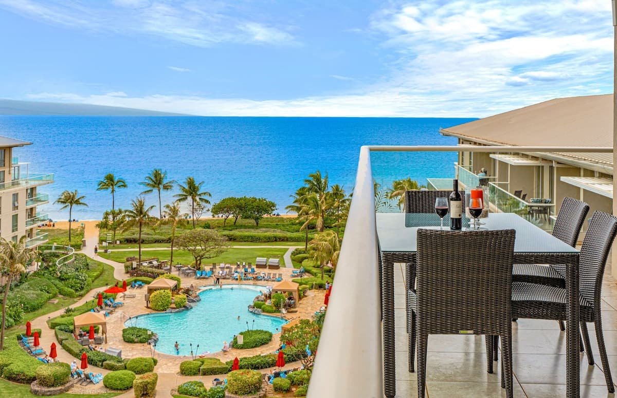 Condo in Lahaina · ★4.93 · 2 bedrooms · 3 beds · 2 baths - Photo 1