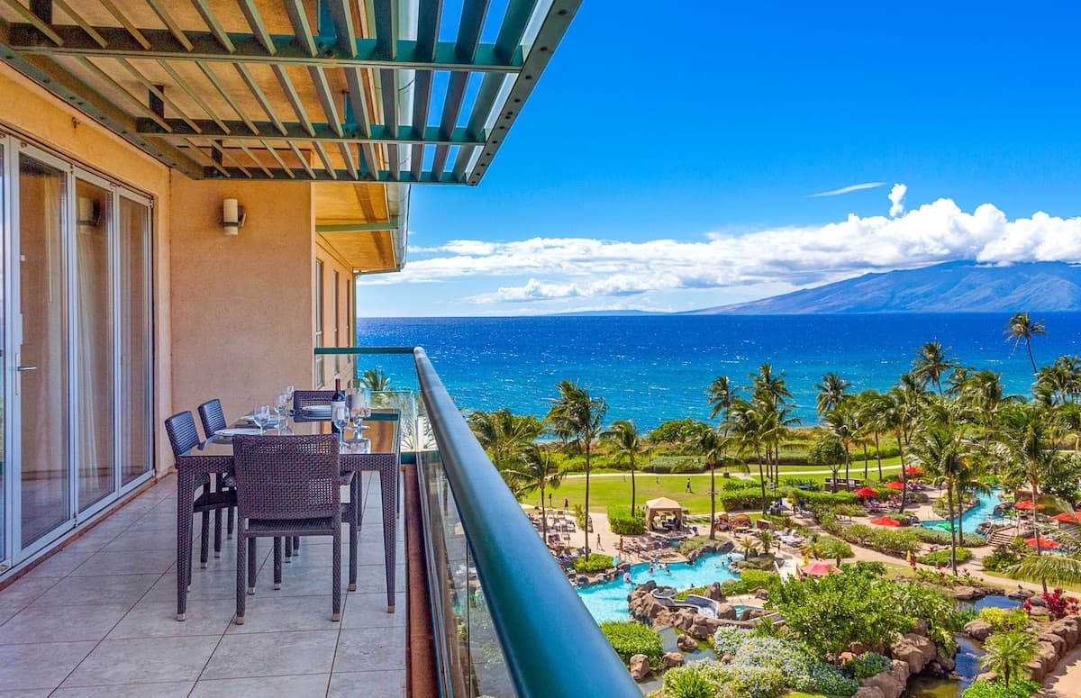 Condo in Lahaina · ★4.9 · 2 bedrooms · 3 beds · 2 baths - Photo 1