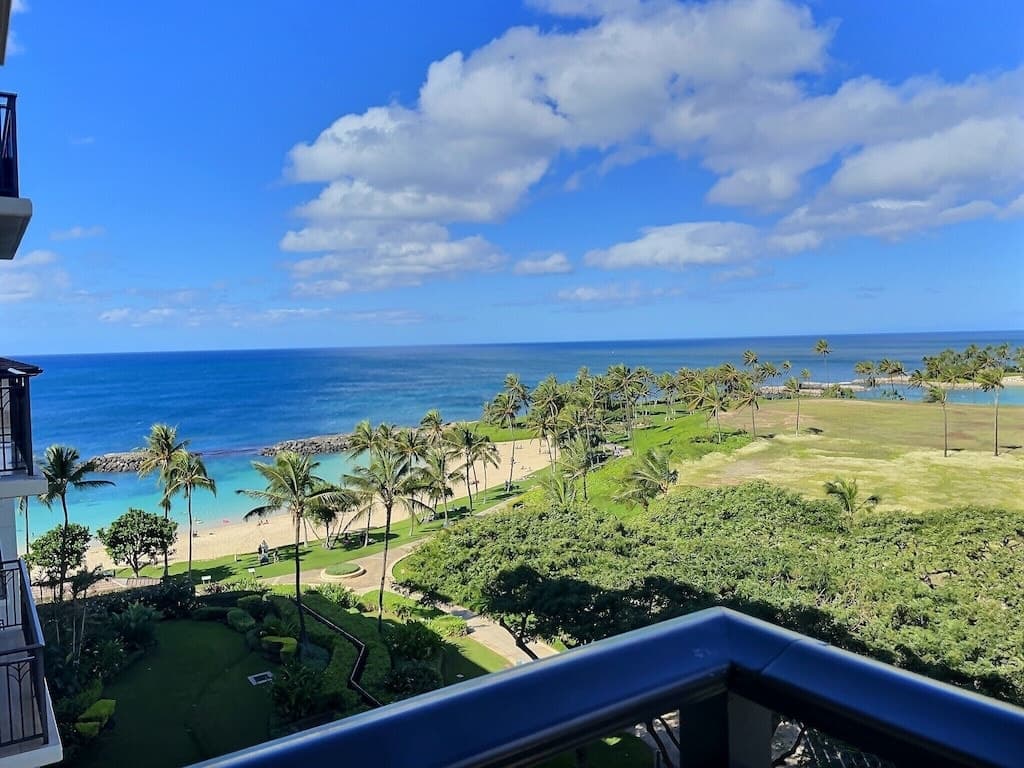 Condo in Kapolei · ★4.93 · 2 bedrooms · 4 beds · 2 private baths - Photo 4