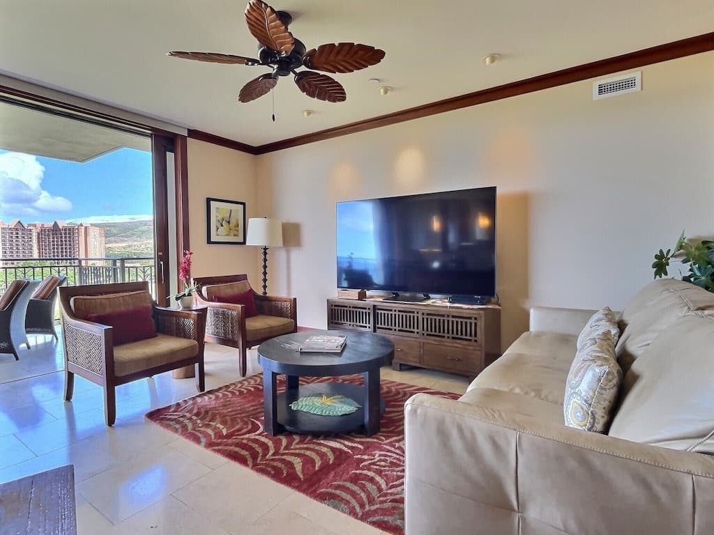 Condo in Kapolei · ★4.93 · 2 bedrooms · 4 beds · 2 private baths - Photo 3