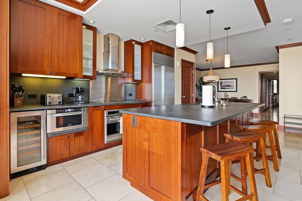 Condo in Kapolei · ★4.94 · 3 bedrooms · 4 beds · 2.5 private baths - Photo 5