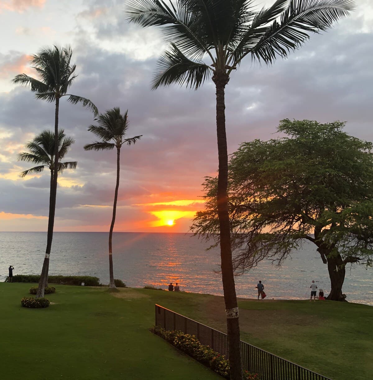 Condo in Kihei · ★5.0 · 2 bedrooms · 4 beds · 2 baths - Photo 2