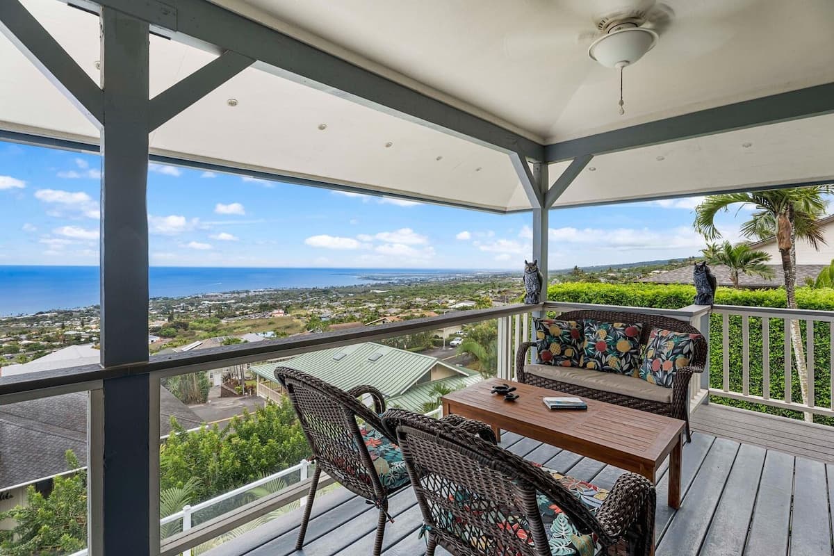 Home in Kailua-Kona · ★4.88 · 3 bedrooms · 6 beds · 3.5 baths - Photo 4