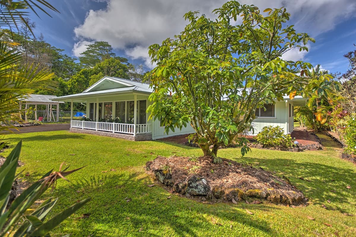 Home in Pahoa · ★4.94 · 3 bedrooms · 3 beds · 3 private baths - Photo 1