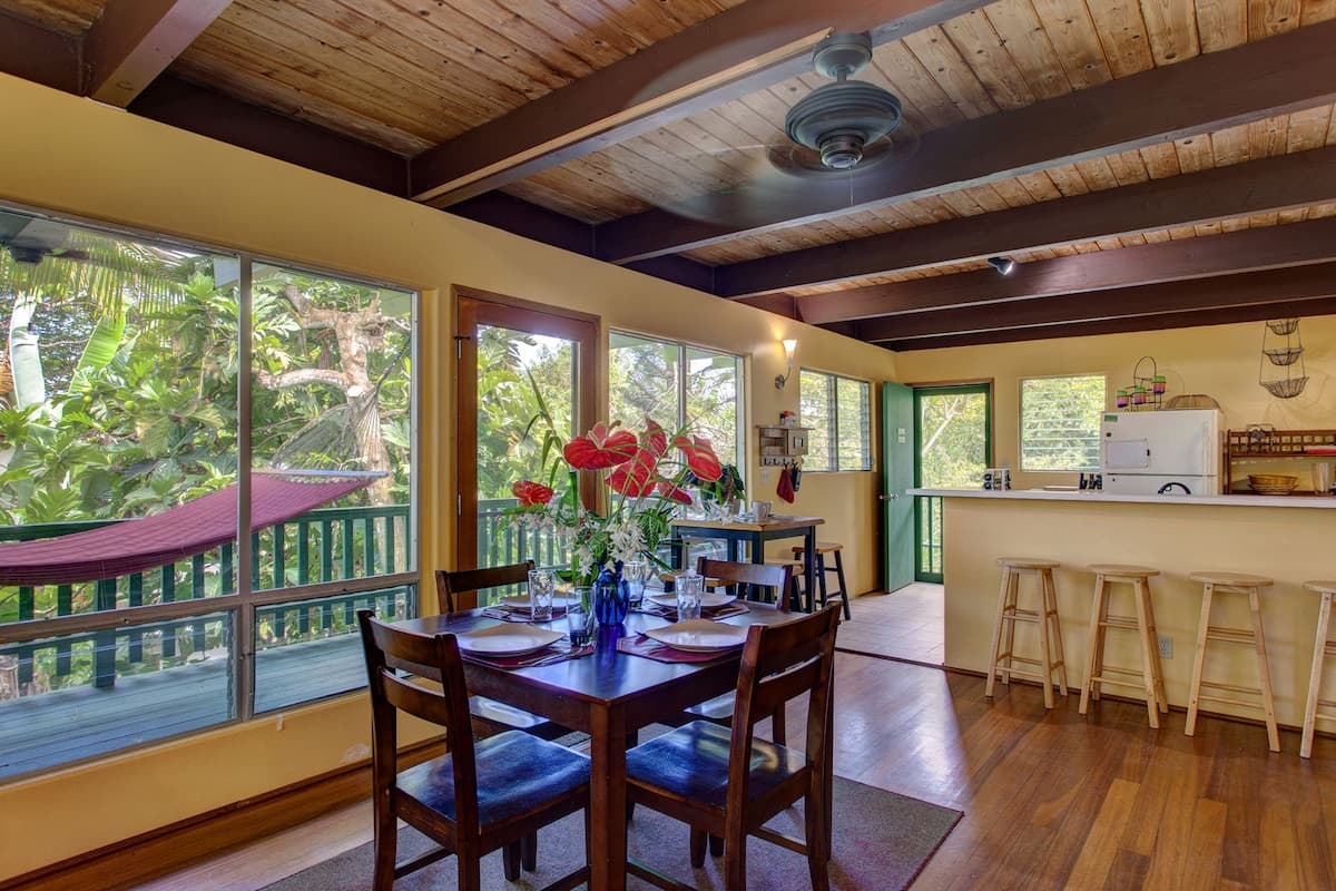 Home in Pahoa · ★4.44 · 1 bedroom · 4 beds · 1.5 private baths - Photo 3