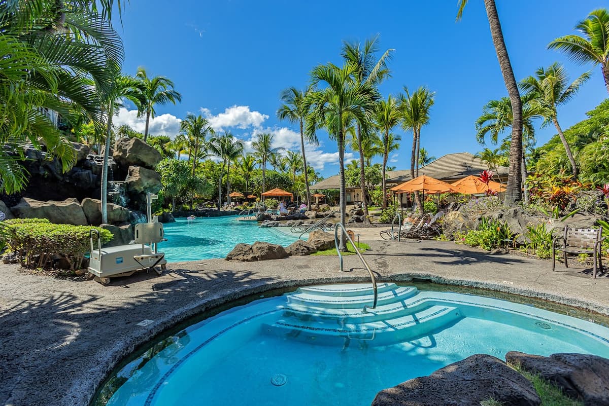 Townhouse in Kihei · ★4.94 · 3 bedrooms · 4 beds · 3.5 baths - Photo 2