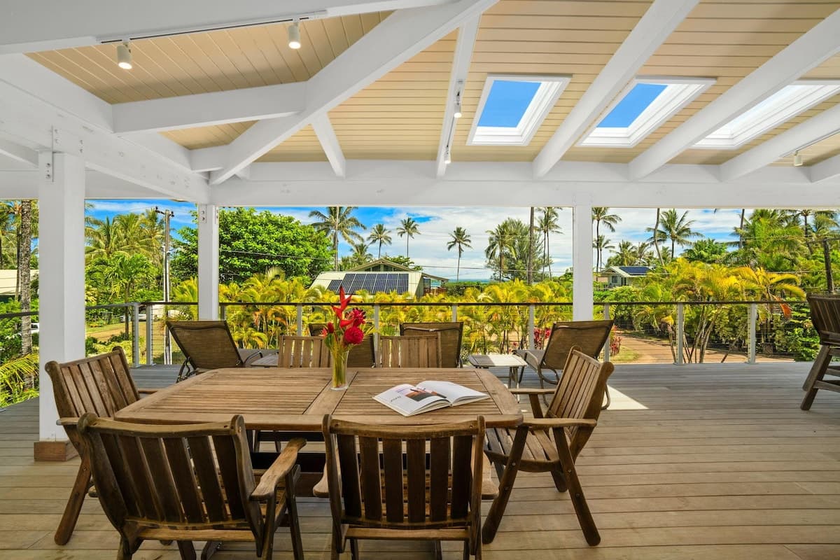 Home in Hanalei · ★4.89 · 3 bedrooms · 5 beds · 3 baths - Photo 2