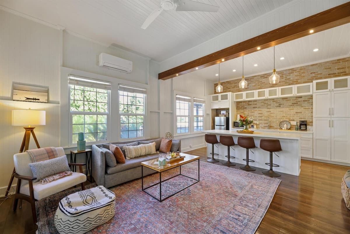 The Blue Door on Church Street | Vintage 1BR Villa - Photo 2