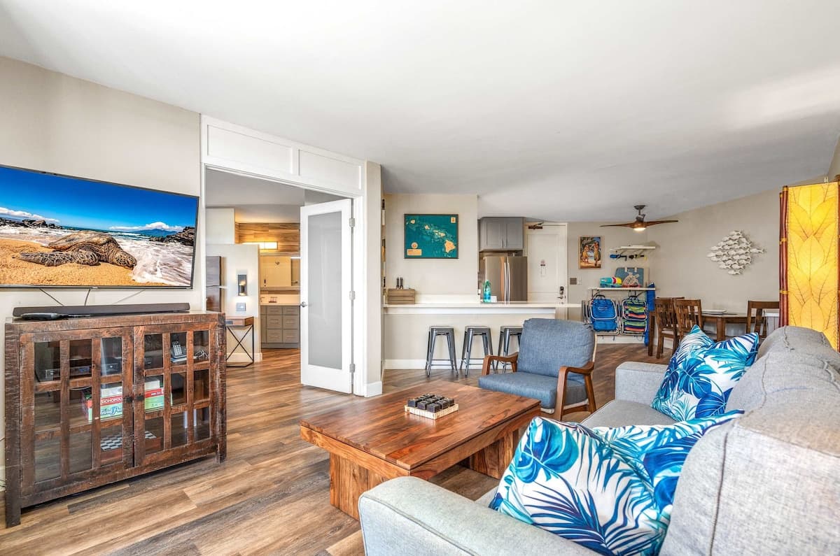 Condo in Kihei · ★4.95 · 1 bedroom · 2 beds · 1 bath - Photo 2