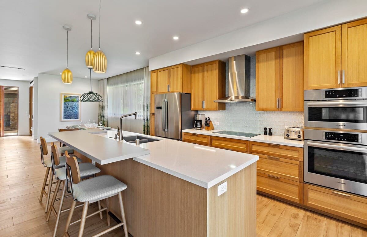 Condo in Lahaina · ★5.0 · 3 bedrooms · 4 beds · 3 baths - Photo 5