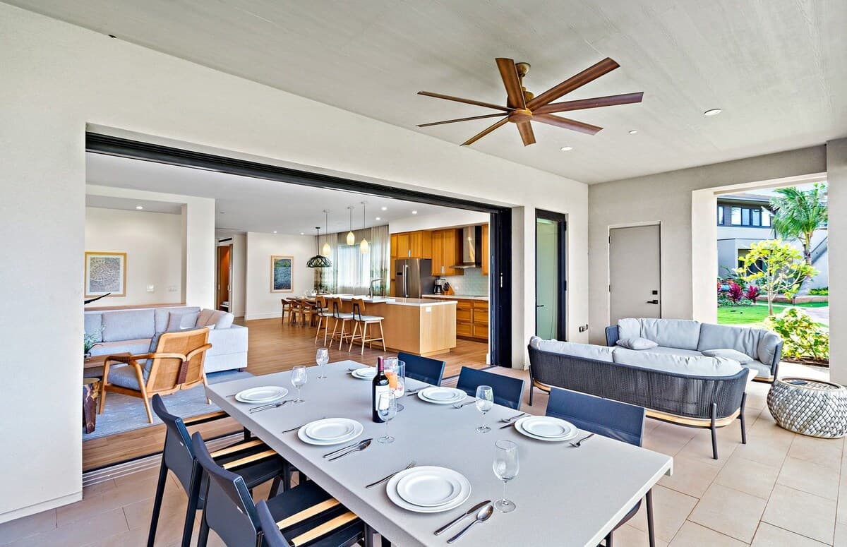Condo in Lahaina · ★5.0 · 3 bedrooms · 4 beds · 3 baths - Photo 4
