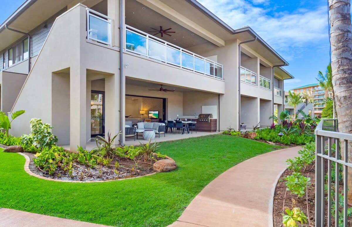 Condo in Lahaina · ★4.91 · 3 bedrooms · 4 beds · 3 baths - Photo 3