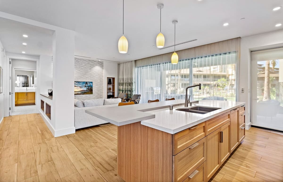 Condo in Lahaina · ★4.91 · 3 bedrooms · 4 beds · 3 baths - Photo 1