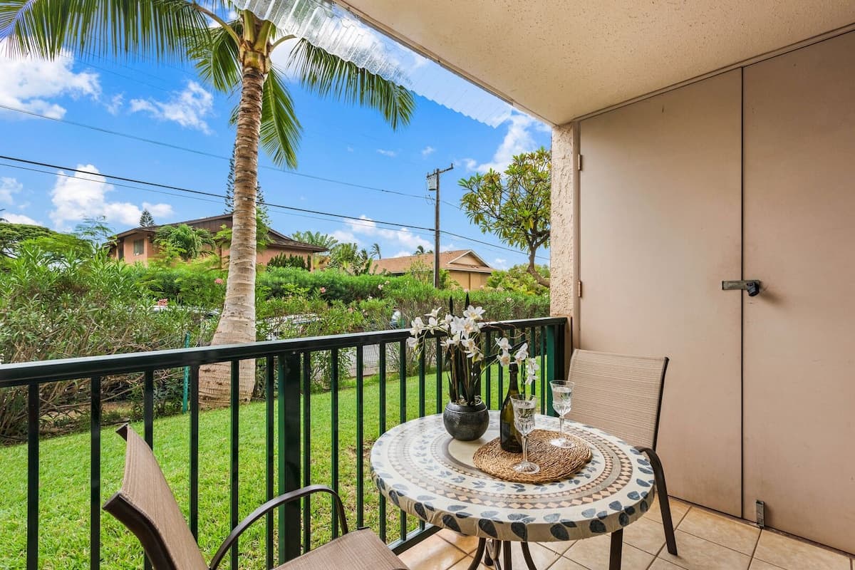 Condo in Kihei · ★4.57 · 1 bedroom · 2 beds · 1 bath - Photo 4