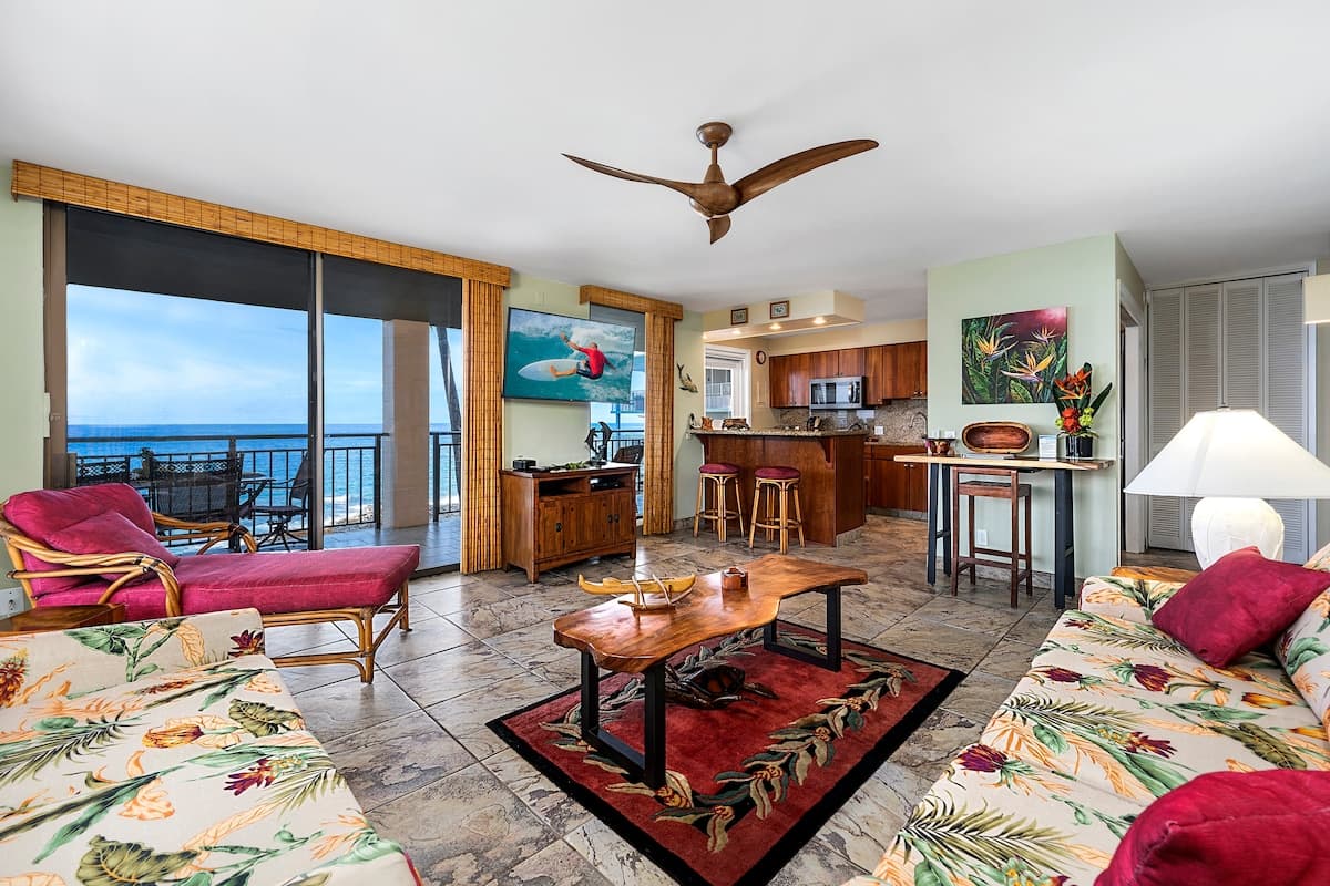 Condo in Kailua-Kona · ★4.86 · 2 bedrooms · 3 beds · 2 baths - Photo 5
