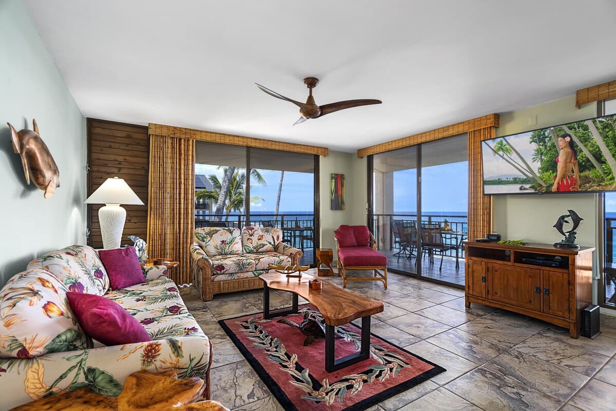 Condo in Kailua-Kona · ★4.86 · 2 bedrooms · 3 beds · 2 baths - Photo 4